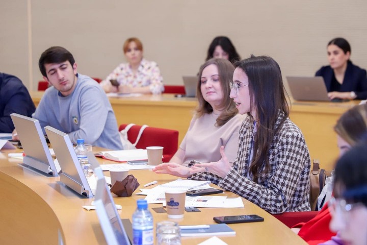 Training for Media Representatives: Sustainable Development and Climate Change through the Media Perspective