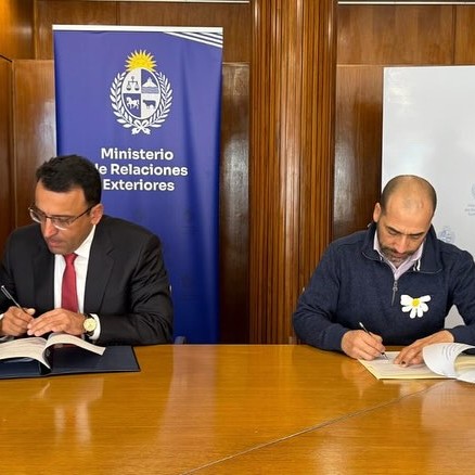 MoU between IDD and Artigas Institute of Foreign Service of the Oriental Republic of Uruguay