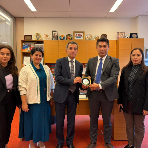 Meeting with the Institute for Advanced International Studies (UWED), Uzbekistan